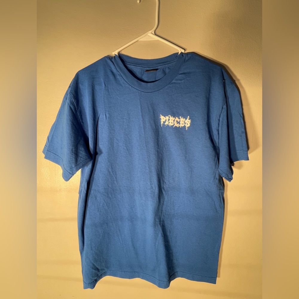 Pieces XL Graphic Tee
